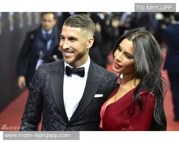 博格巴携妻子共同推出个人服装品牌PogbaMDXCIII引发关注