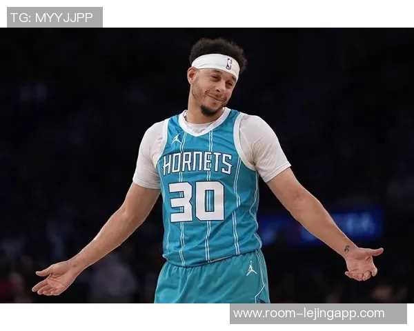 库里调侃黄蜂防守搞笑称自己保持高效有秘诀